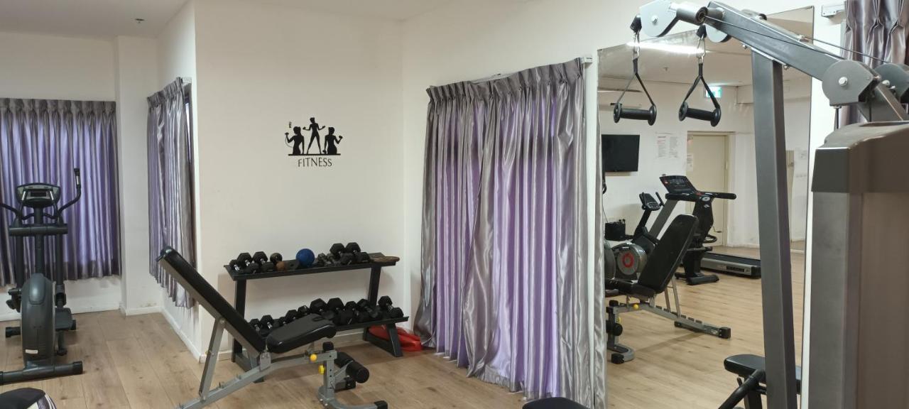 Beach Suite Israel- Private Jacuzzi Garden Suite & Gym, 3 Min Walk To Beach ביץ סוייט ישראל- ג'קוזי פרטי בגינה 3 דקות הליכה לים וחדר כושר Ашкелон Экстерьер фото